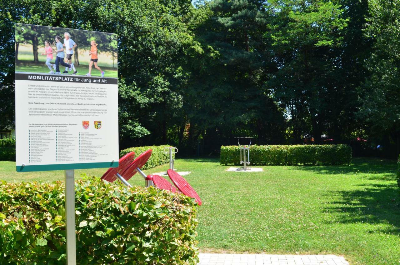 Ferienwohnung Berger Kurparkresidenz Bad Bergzabern Eksteriør bilde